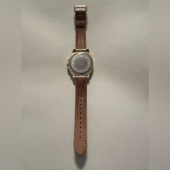 Authentic Coach Gold Shimmer Women’s Watch - Picture 4 of 4